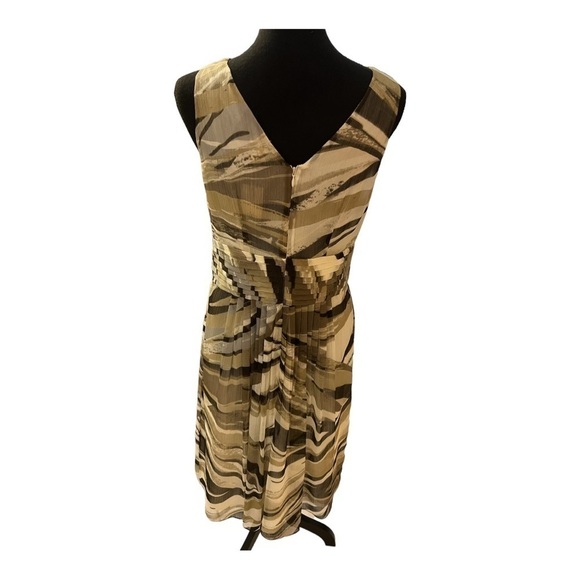 Banana Republic Dress Size 8 - Picture 3 of 10